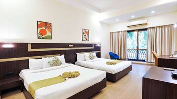 Minibar, desk, laptop workspace, blackout drapes