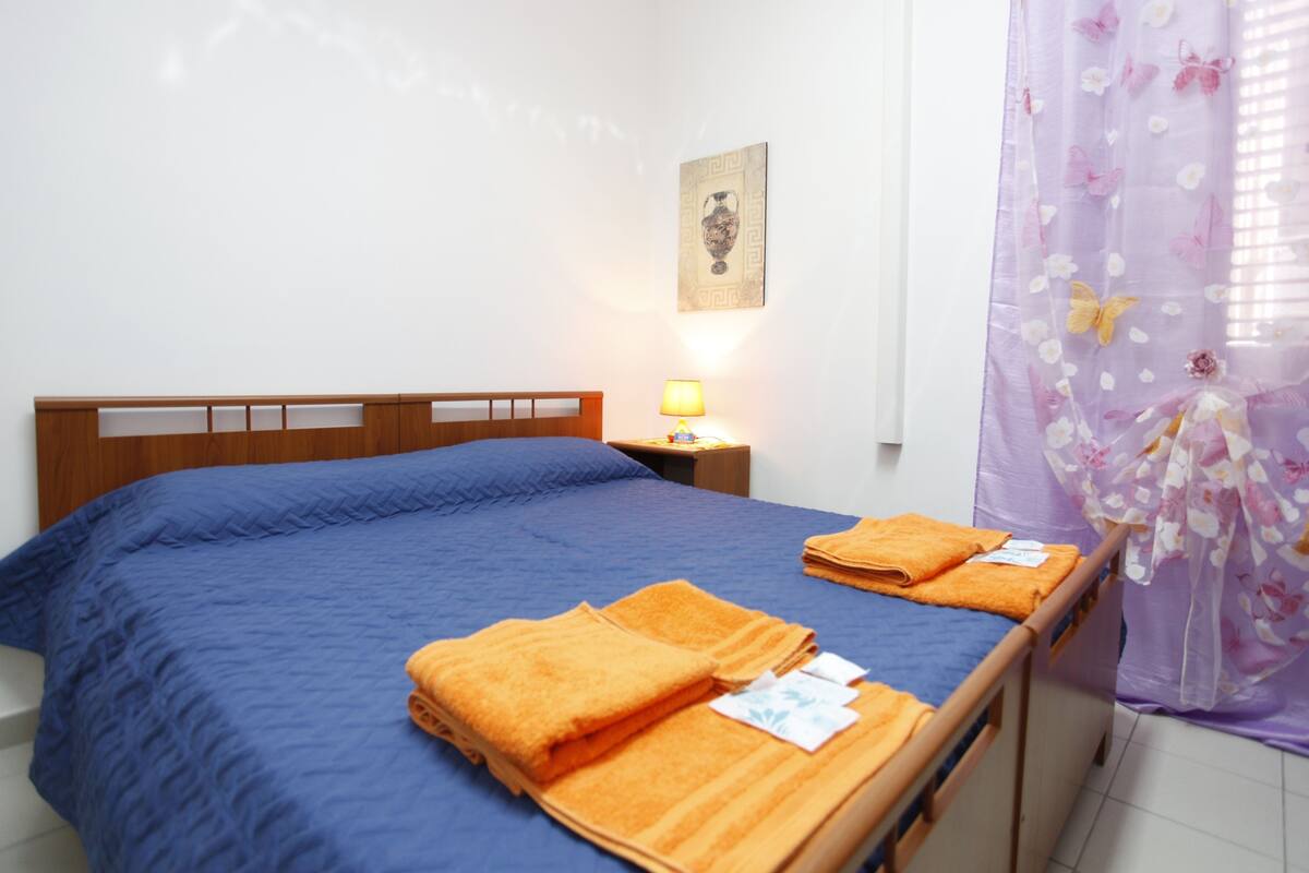 Desk, iron/ironing board, cots/infant beds, free WiFi