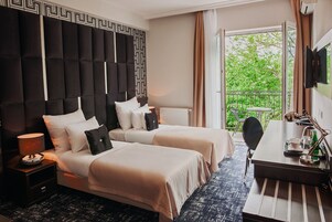 Ropa de cama de alta calidad y minibar 