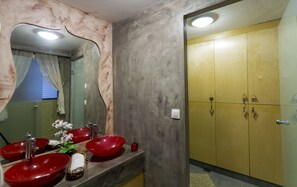 غرف معالجة الأزواج، ساونا، غرفة بخار، حمام تركي، علاجات للجسم