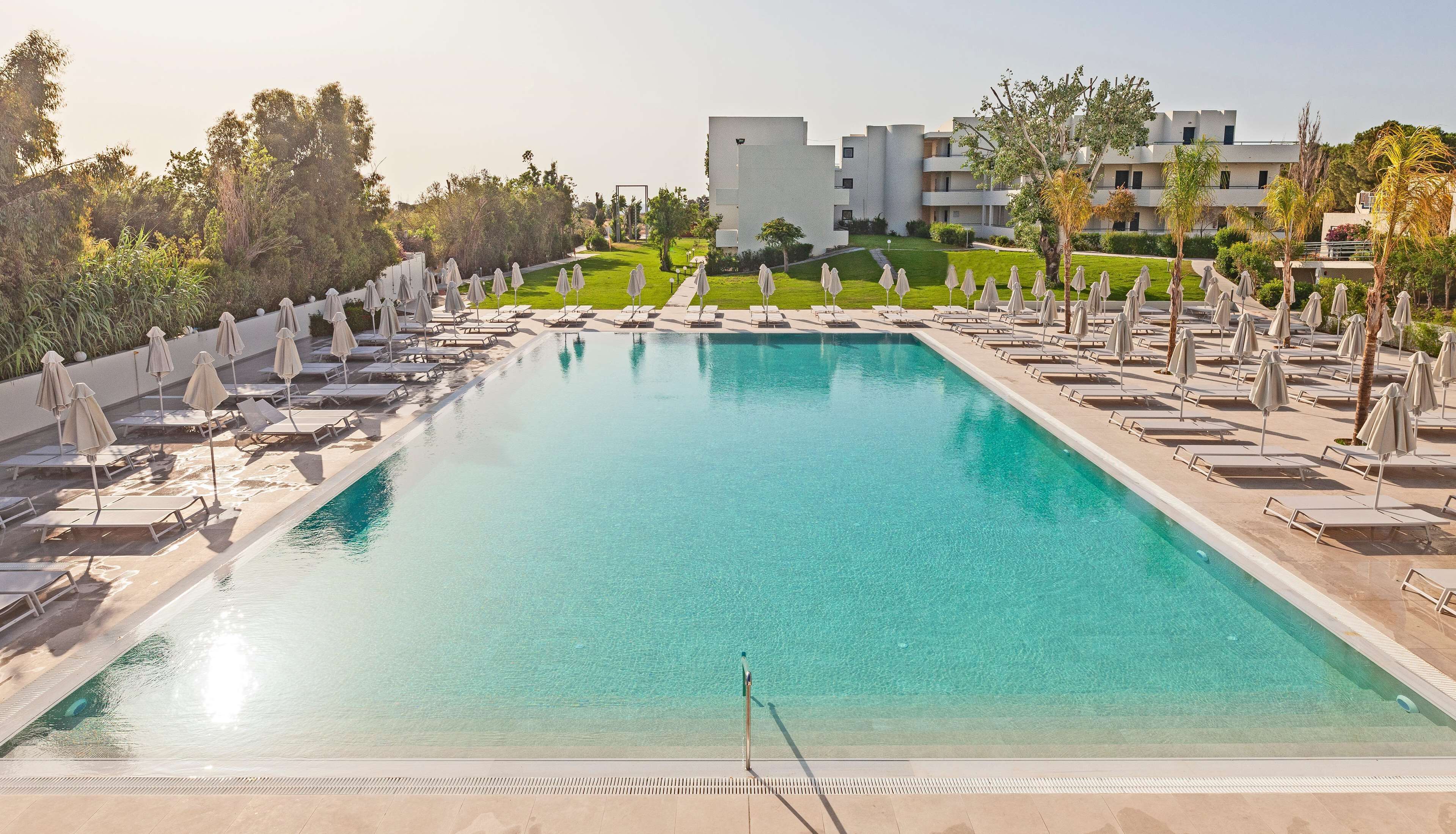 Indoor pool, 2 outdoor pools, pool umbrellas, sun loungers