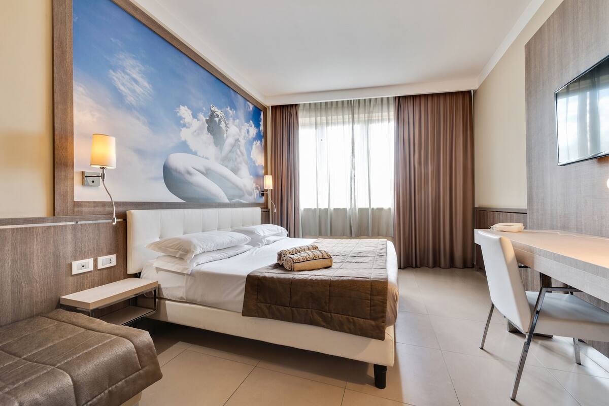 Classic Triple Room | Premium bedding, minibar, in-room safe, desk