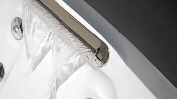 Junior Studio Suite | Premium bedding, minibar, in-room safe, desk