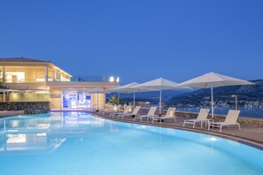 Utomhuspool