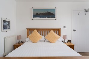 Classic Double Room, Ensuite, Bay View | Breakfast meal | Breakfast for a fee - Dolphin Tavern (Penzance)