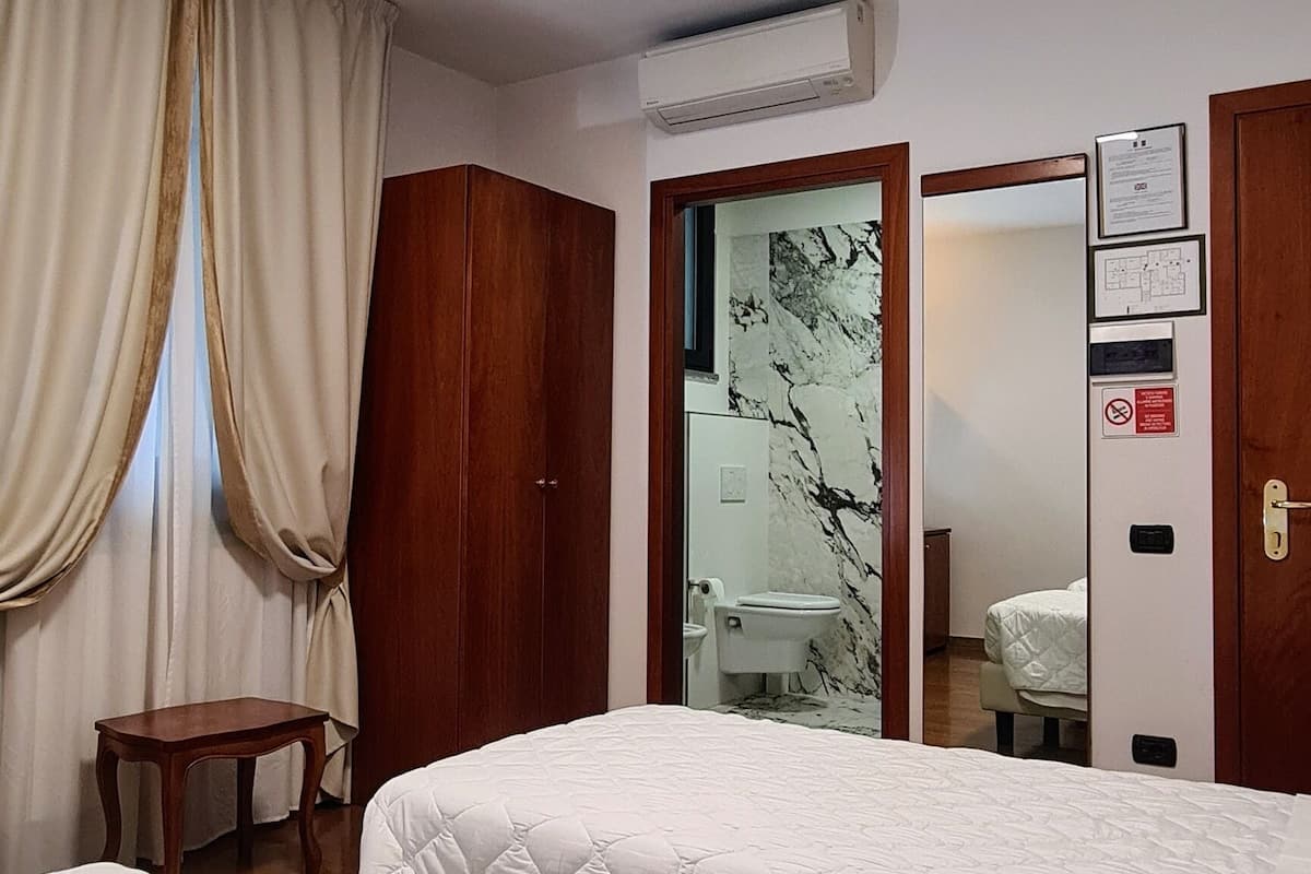 classic twin room, 2 single beds | 1 bedroom, egyptian cotton sheets, premium bedding, down duvets