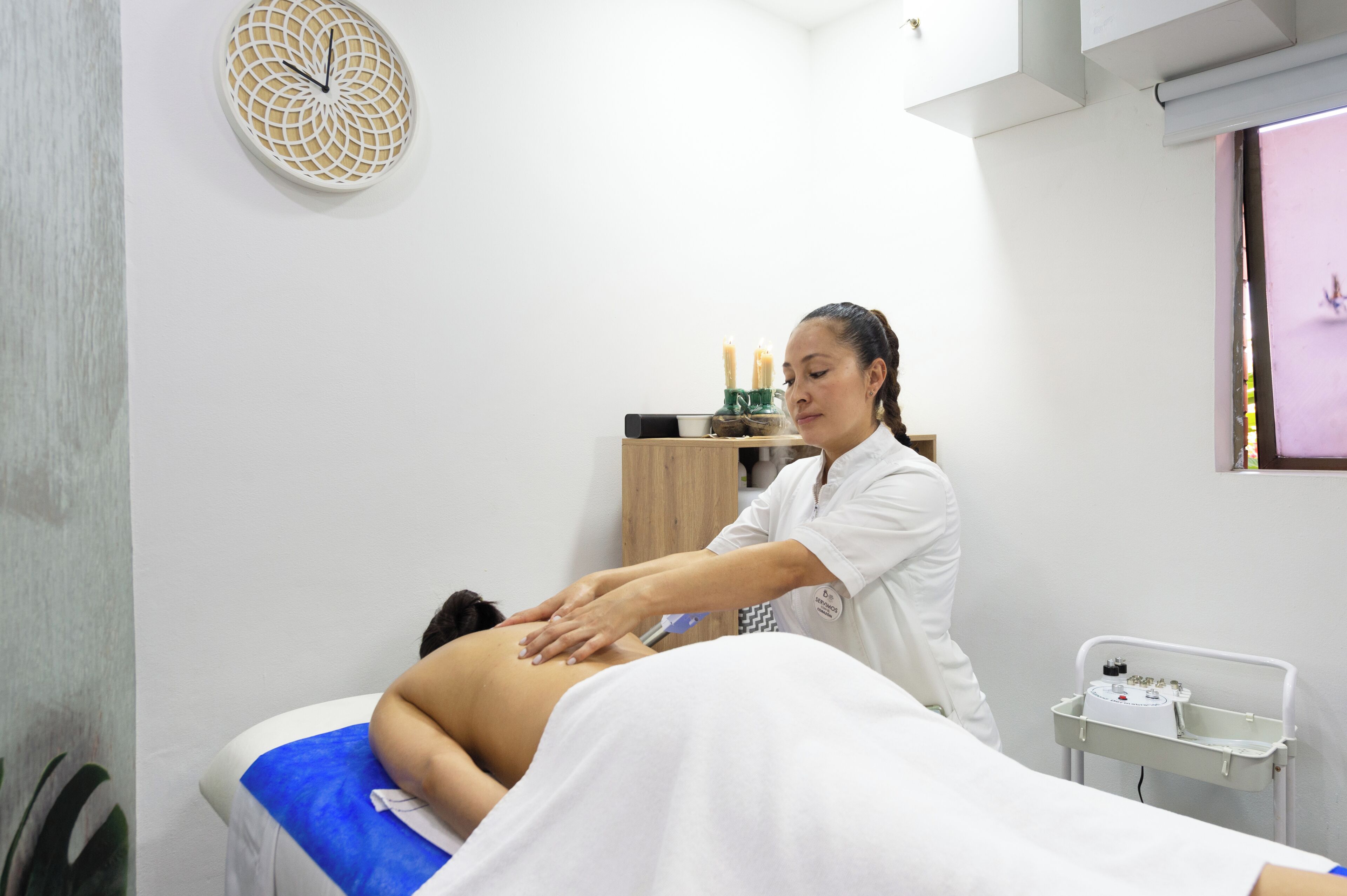 Hot tub, Turkish bath, manicures and pedicures