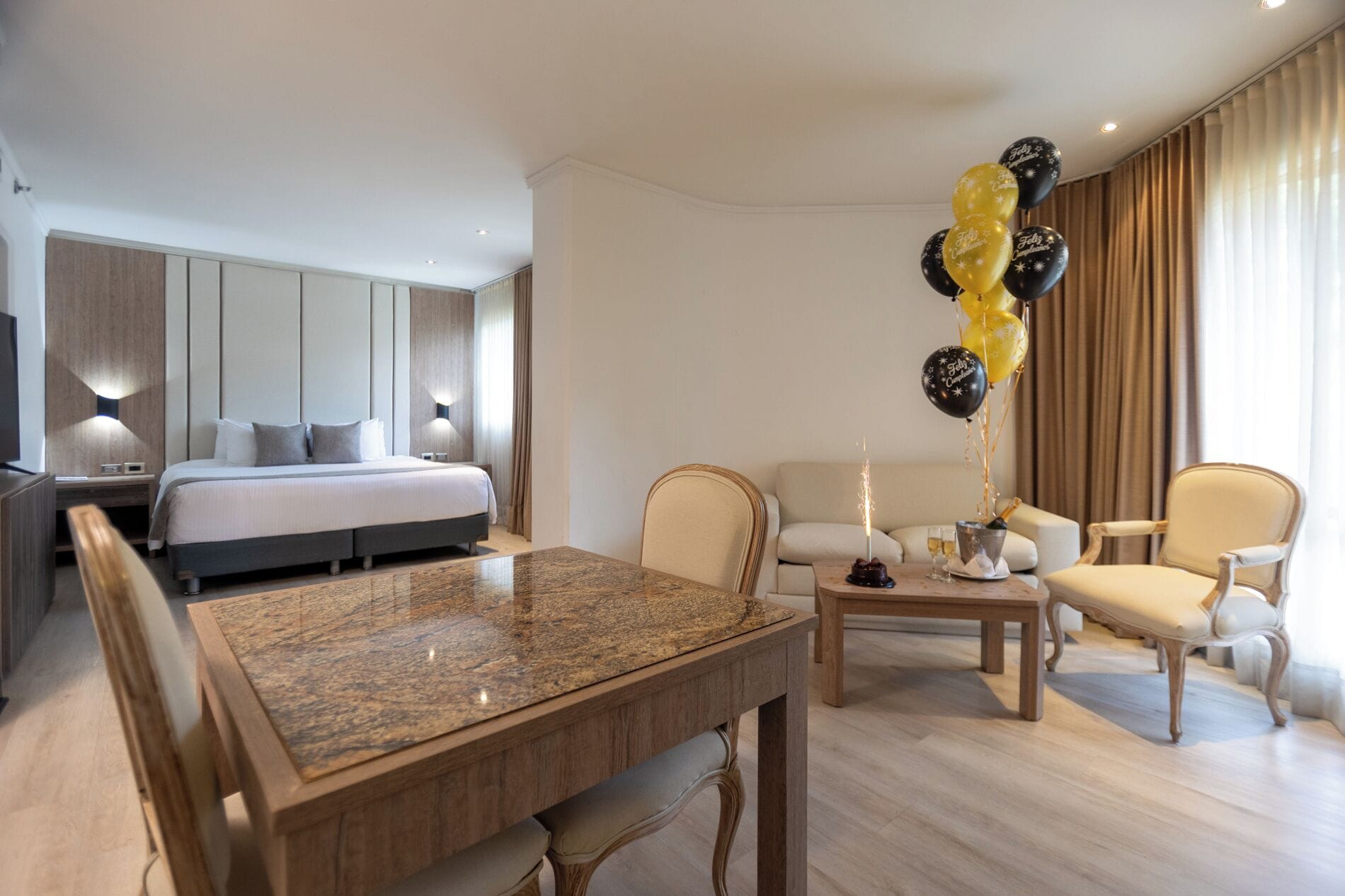 minibar, in-room safe, laptop workspace, iron/ironing board