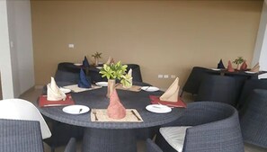 Desayuno continental incluido todos los días 