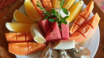 Free daily full breakfast