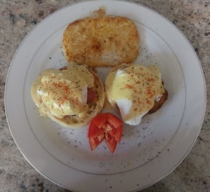 Free daily full breakfast  - Polish Princess Guest House (Port Antonio)