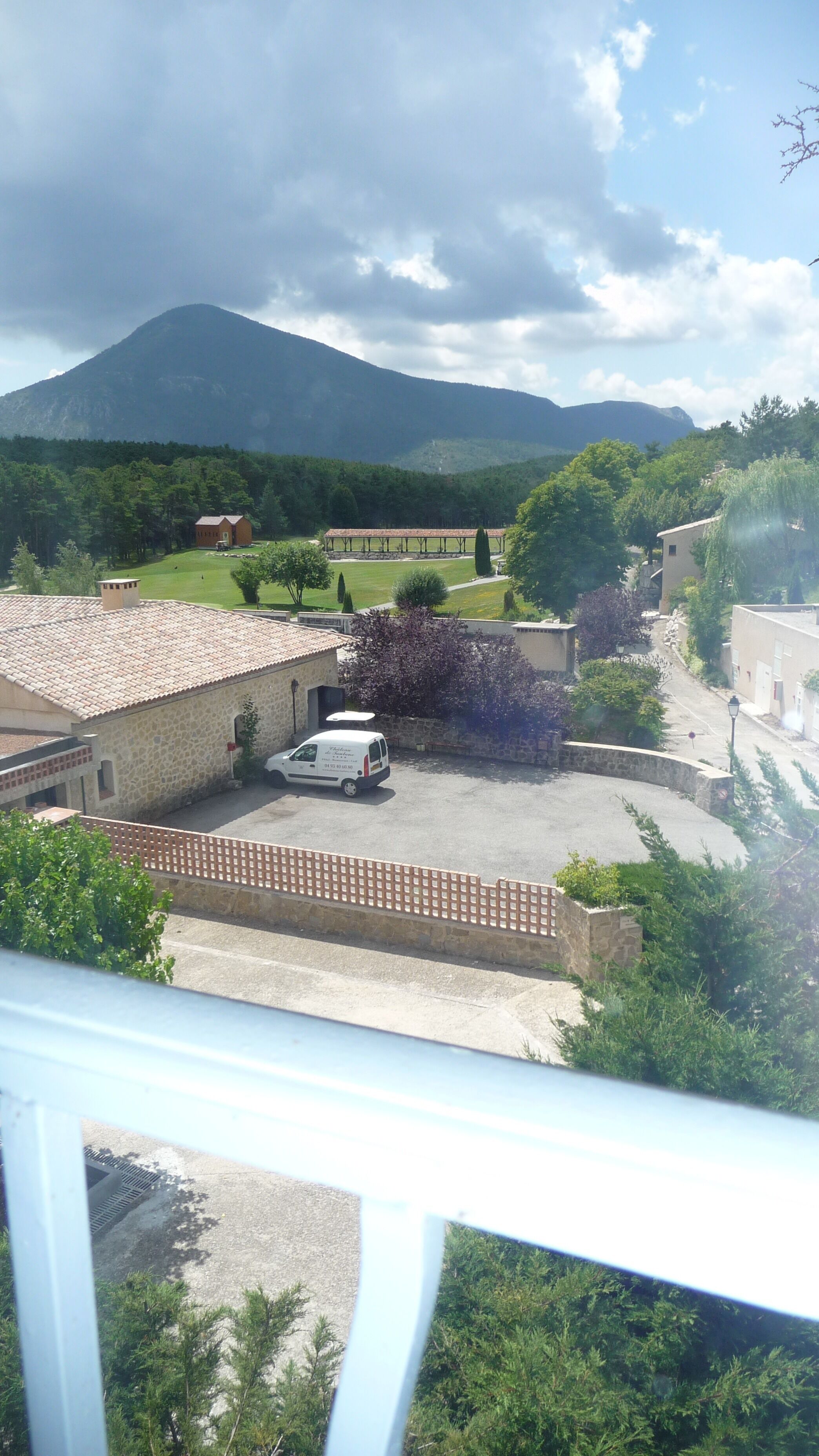 family apartment, 1 bedroom, non smoking, hill view | mountain view