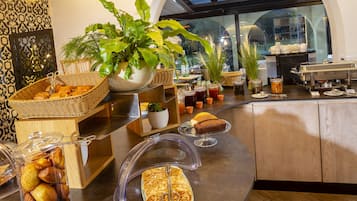Daily buffet breakfast (EUR 22 per person)