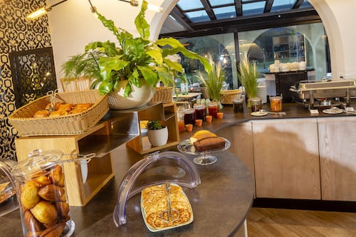 PÀivittÀinen buffetaamiainen maksusta