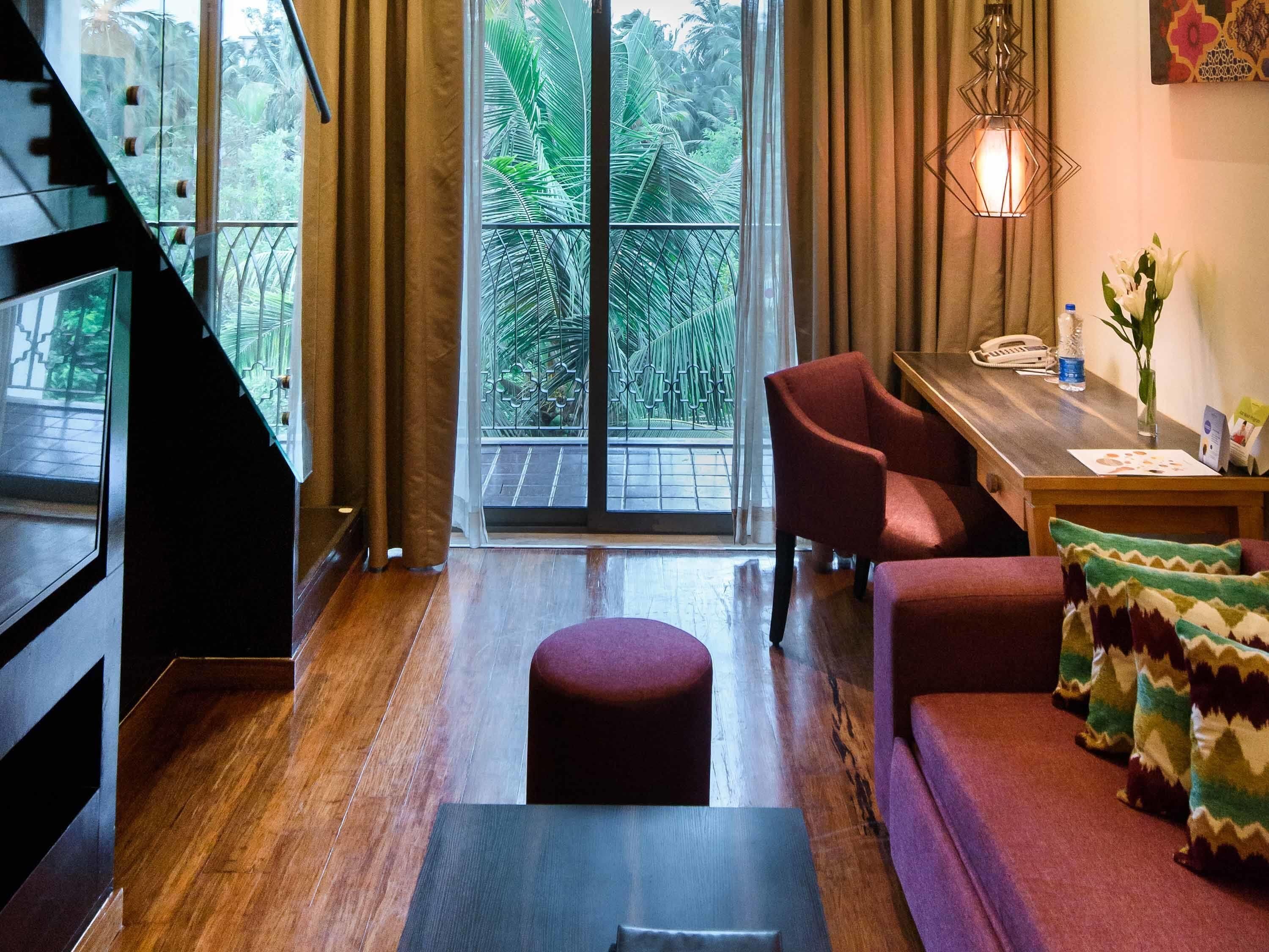 Suite, 1 King Bed (Elegance) | Premium bedding, pillowtop beds, minibar, in-room safe