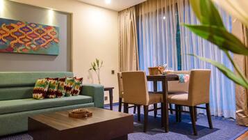 Literie de qualité supérieure, surmatelas, minibar