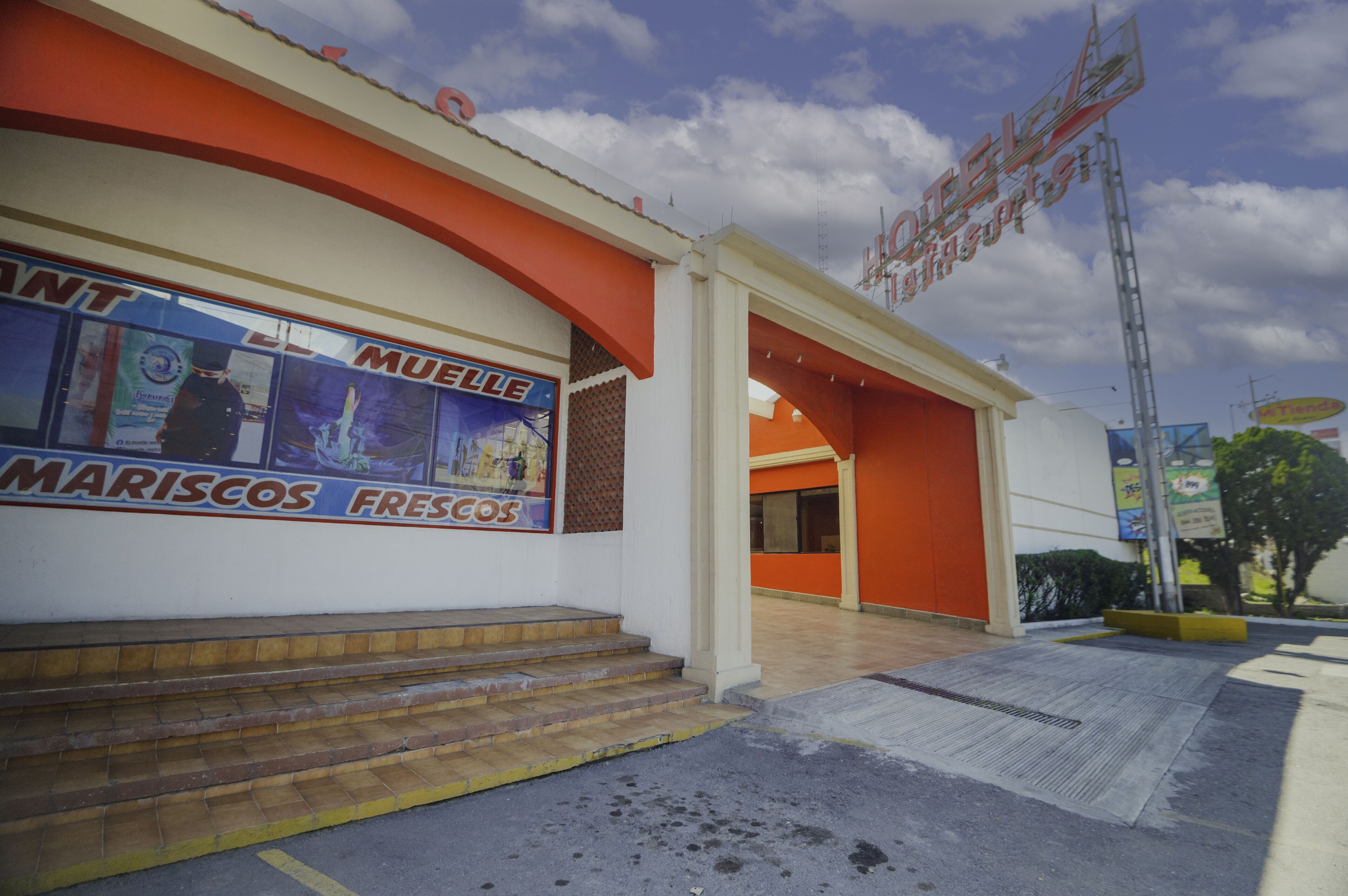 المنشأة من الخارج