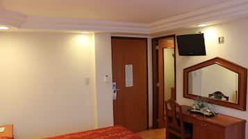 Standaard eenpersoonskamer | Een kluis op de kamer, gratis wifi