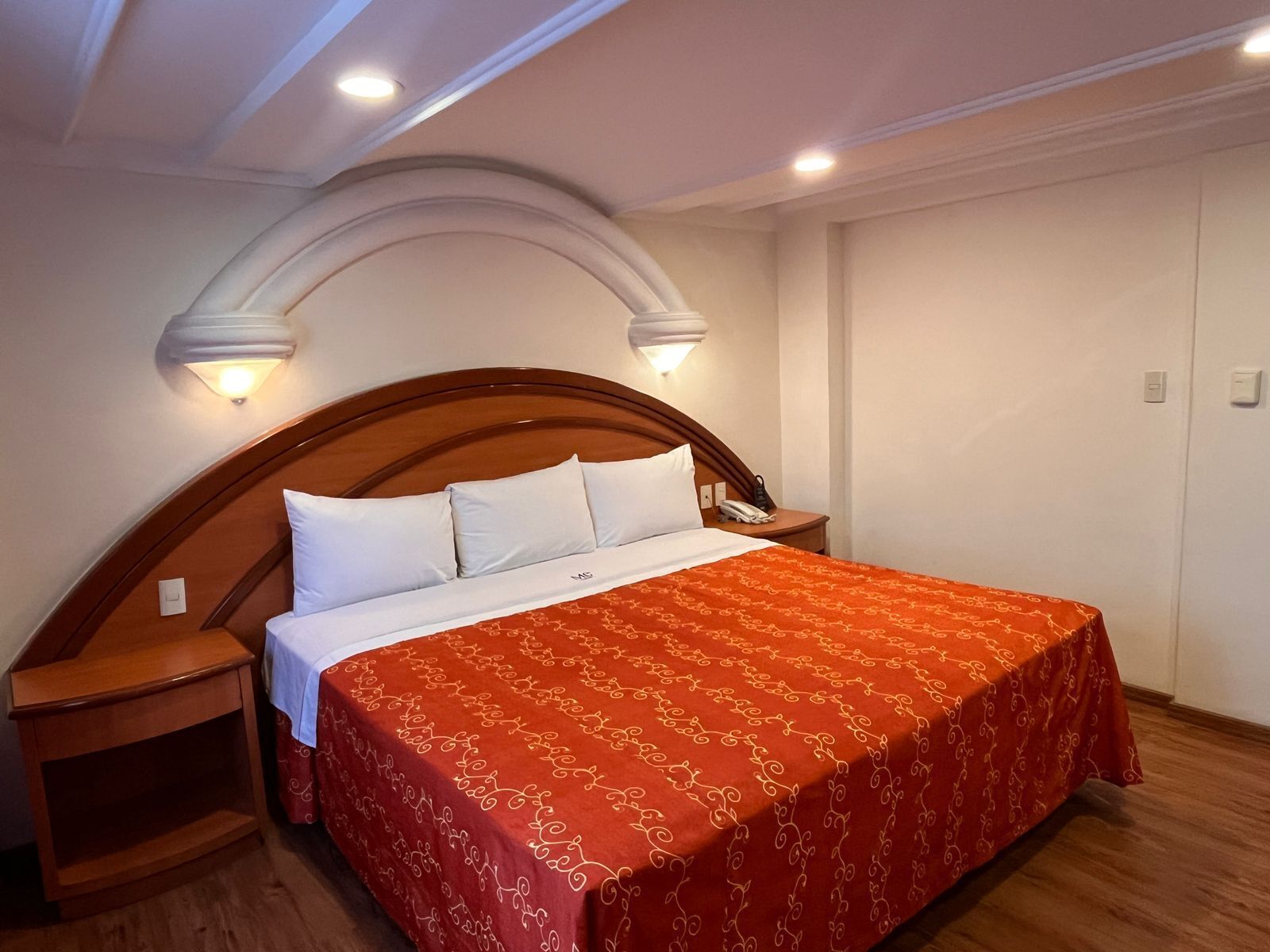 Standard Room | In-room safe, free WiFi