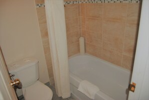 标准房, 2 张大床 | 办公桌、免费 WiFi