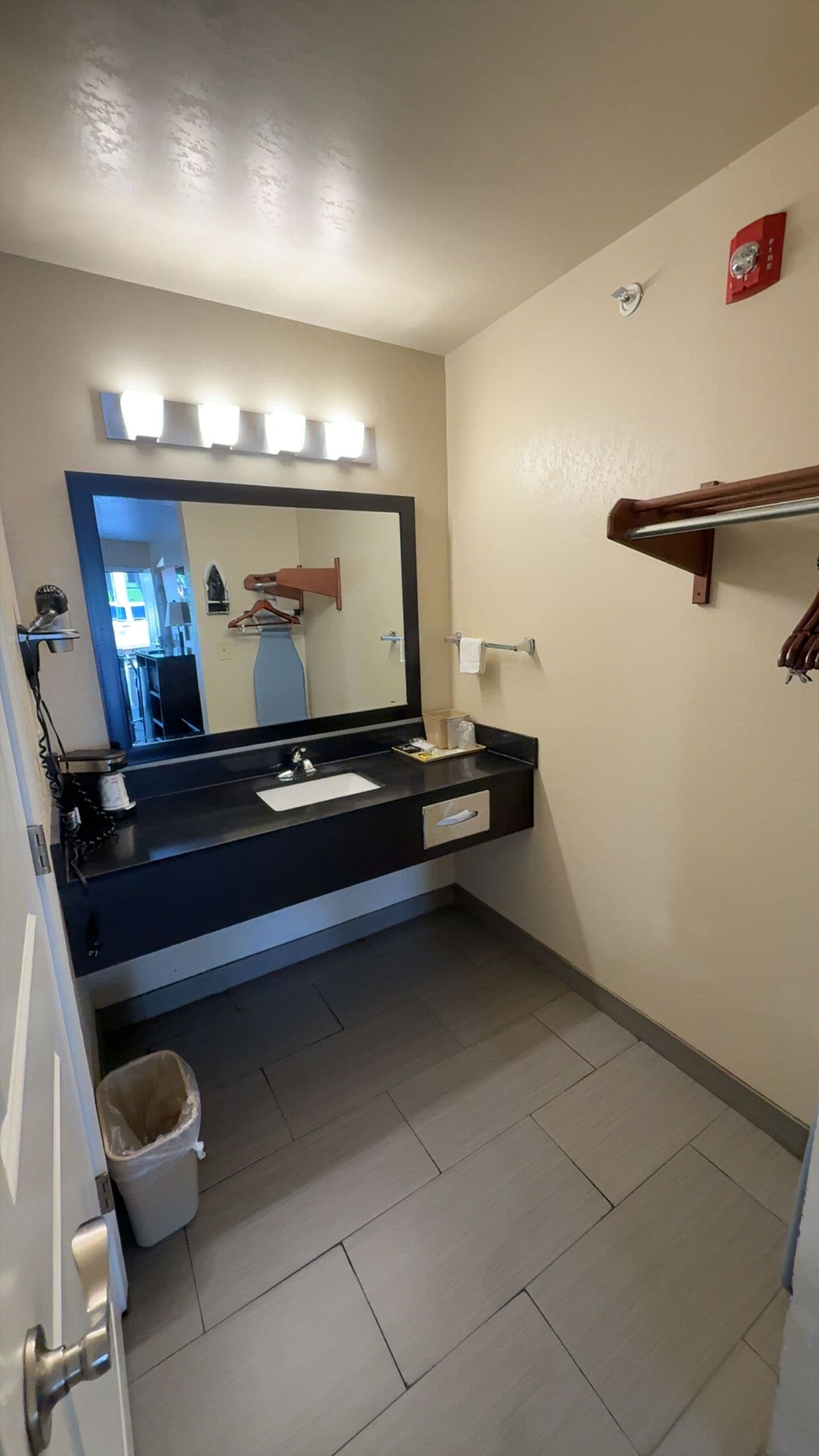 Photo - Garden Inn & Suites Little Rock