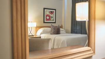 Habitación estándar | Tabla de planchar con plancha, wifi gratis y ropa de cama