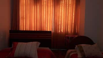 In-room safe, individually furnished, desk, laptop workspace
