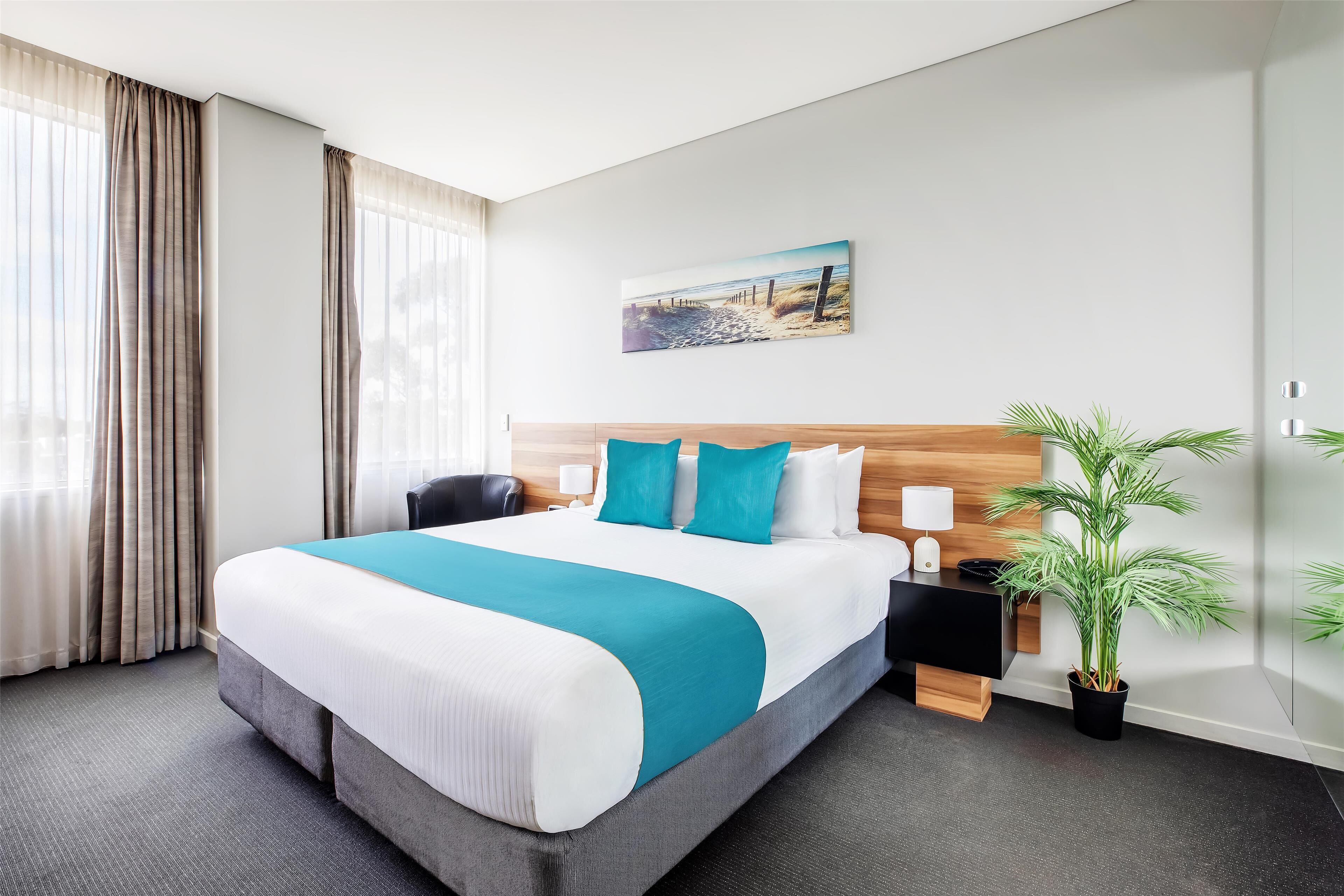 Superior Double Room | Desk, laptop workspace, iron/ironing board, free WiFi