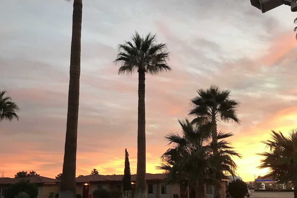 El Rancho Dolores Motel at Joshua Tree National Park