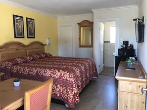Standard Room, 1 King Bed | Desk, iron/ironing board, free WiFi, bed sheets - El Rancho Dolores Motel at Joshua Tree National Park (Twentynine Palms)