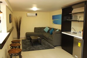 Junior Suite | Living area