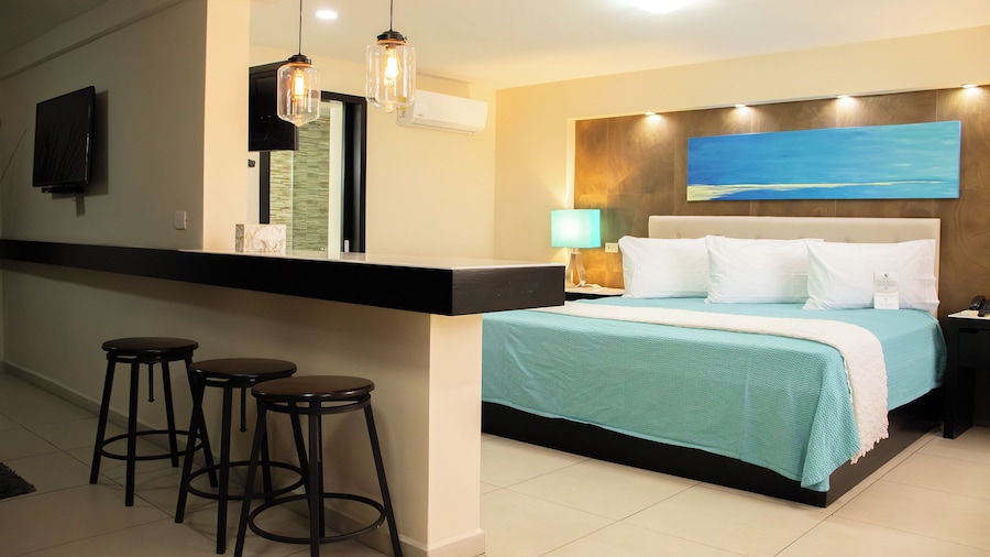 Hotel Cortez Baja Inn – Ensenada