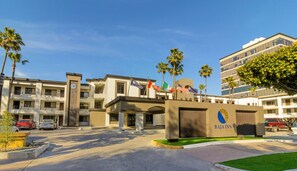 Front of property - Baja Inn Hoteles Rio (Tijuana)