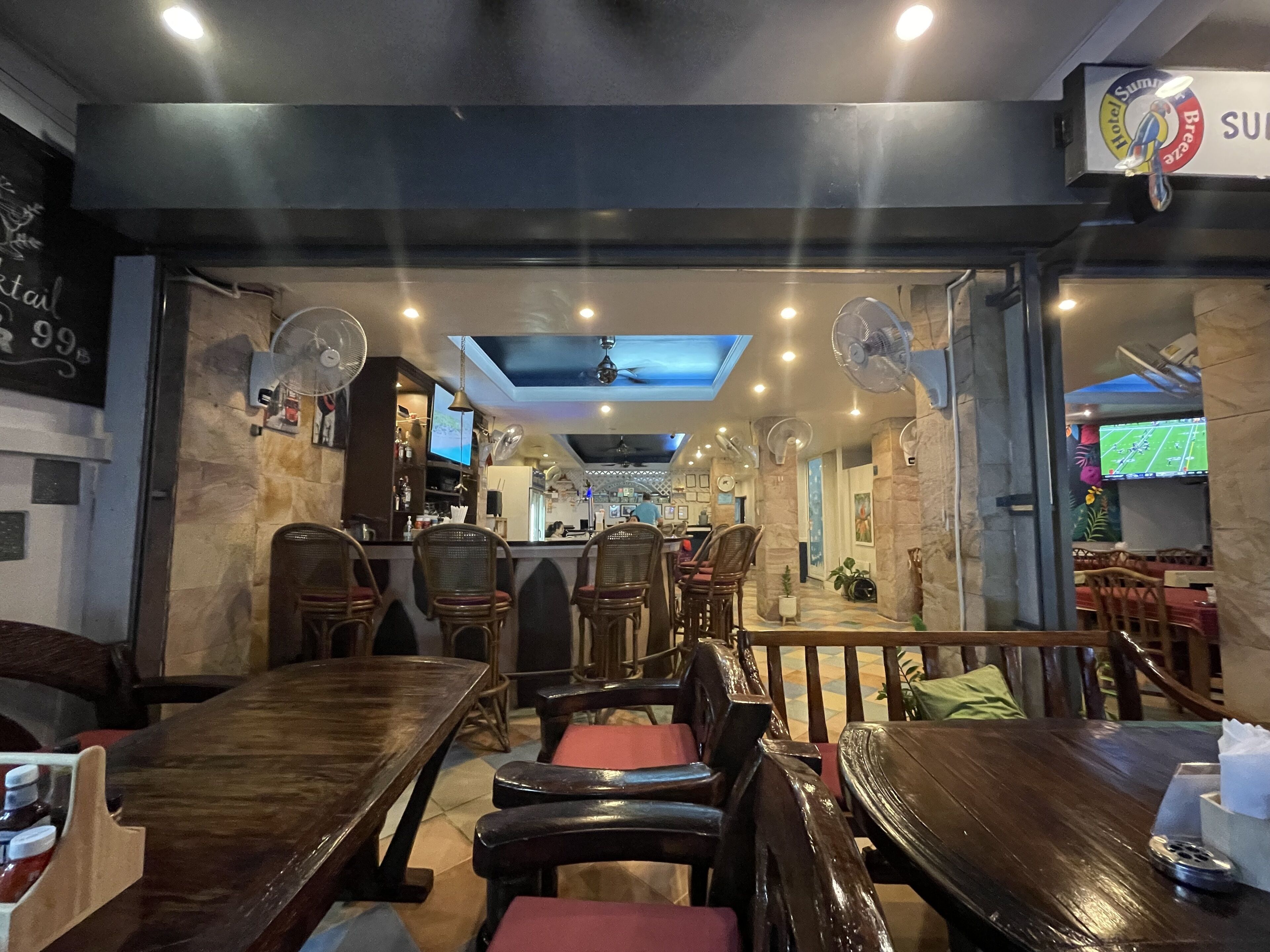 Photo - Summer Breeze Hotel