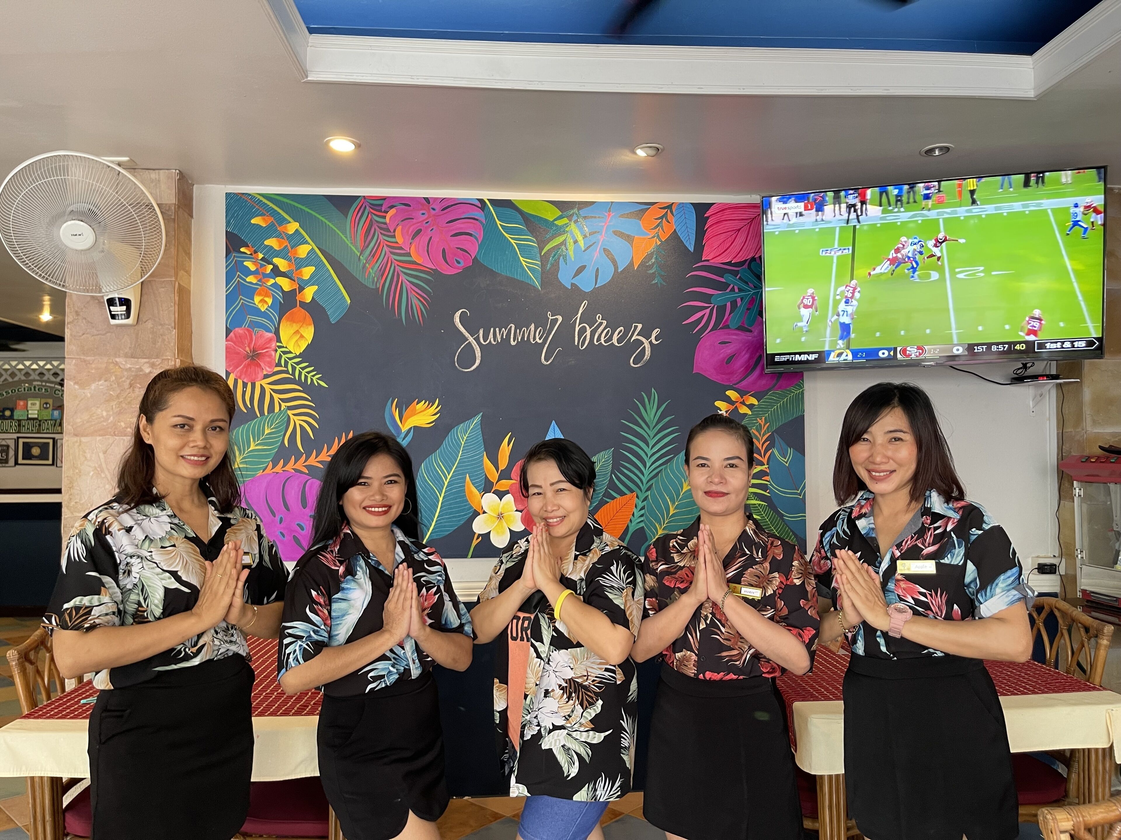 Photo - Summer Breeze Hotel