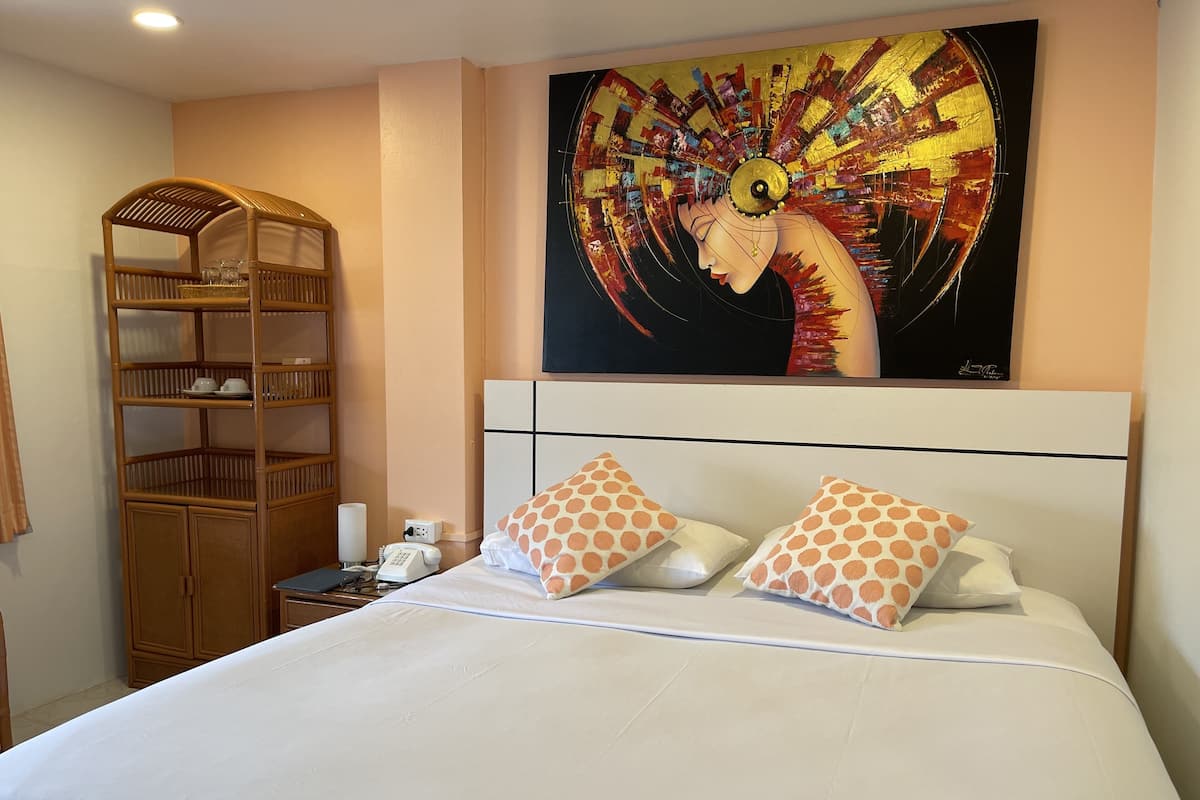 Superior-Zimmer, 1 King-Bett | Minibar, Zimmersafe, Schreibtisch, Zustellbetten