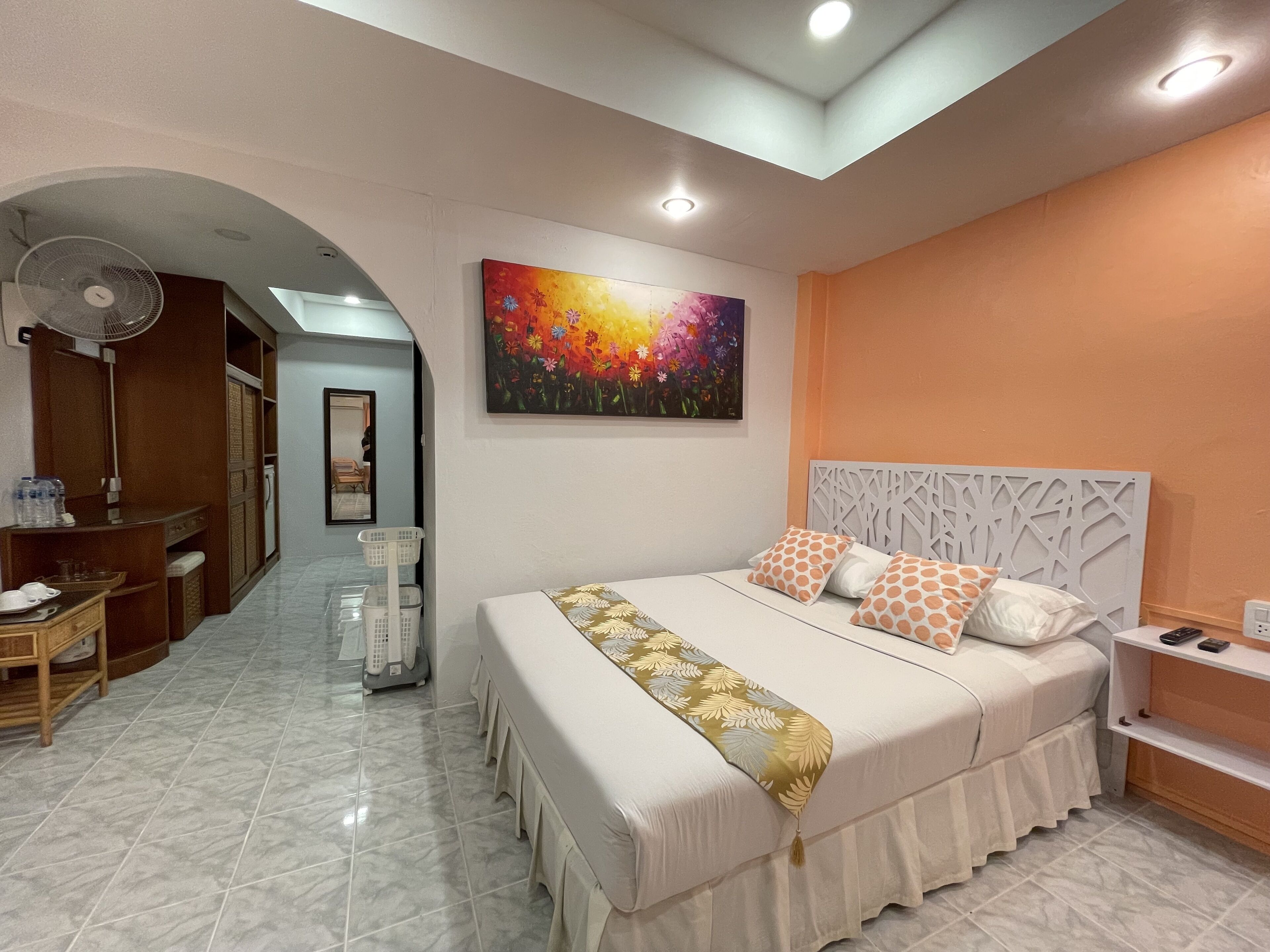 Photo - Summer Breeze Hotel