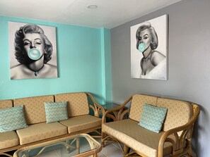 Suite, 1 Queen Bed | Minibar, in-room safe, desk, rollaway beds - Summer Breeze Hotel (Patong)