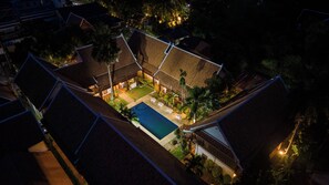 Outdoor pool, pool loungers
