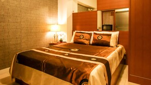 ห้องพัก | เครื่องนอนป้องกันสารก่อภูมิแพ้, มินิบาร์, ตู้นิรภัยในห้องพัก