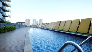 Pool auf dem Dach