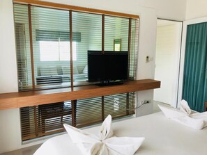 Minibar, in-room safe, desk, free WiFi - Clear House Resort (Kamala)