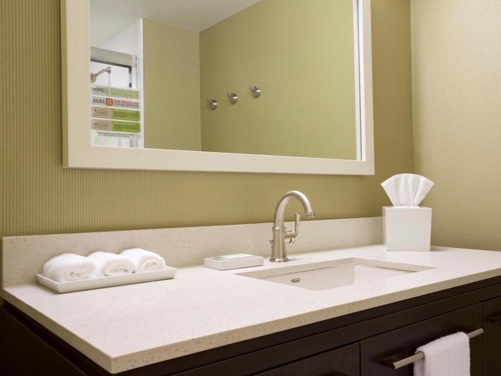 Bathroom | Free toiletries, hair dryer, towels