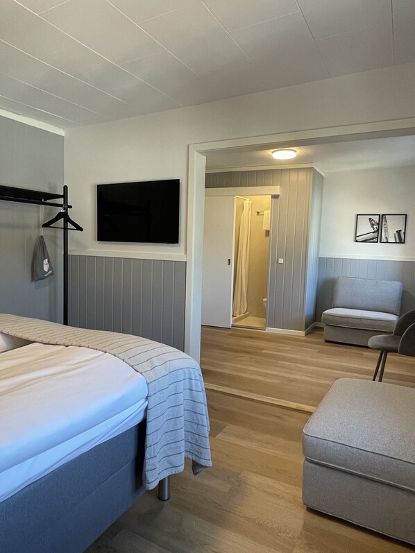 Standard Triple Room | Free WiFi, bed sheets