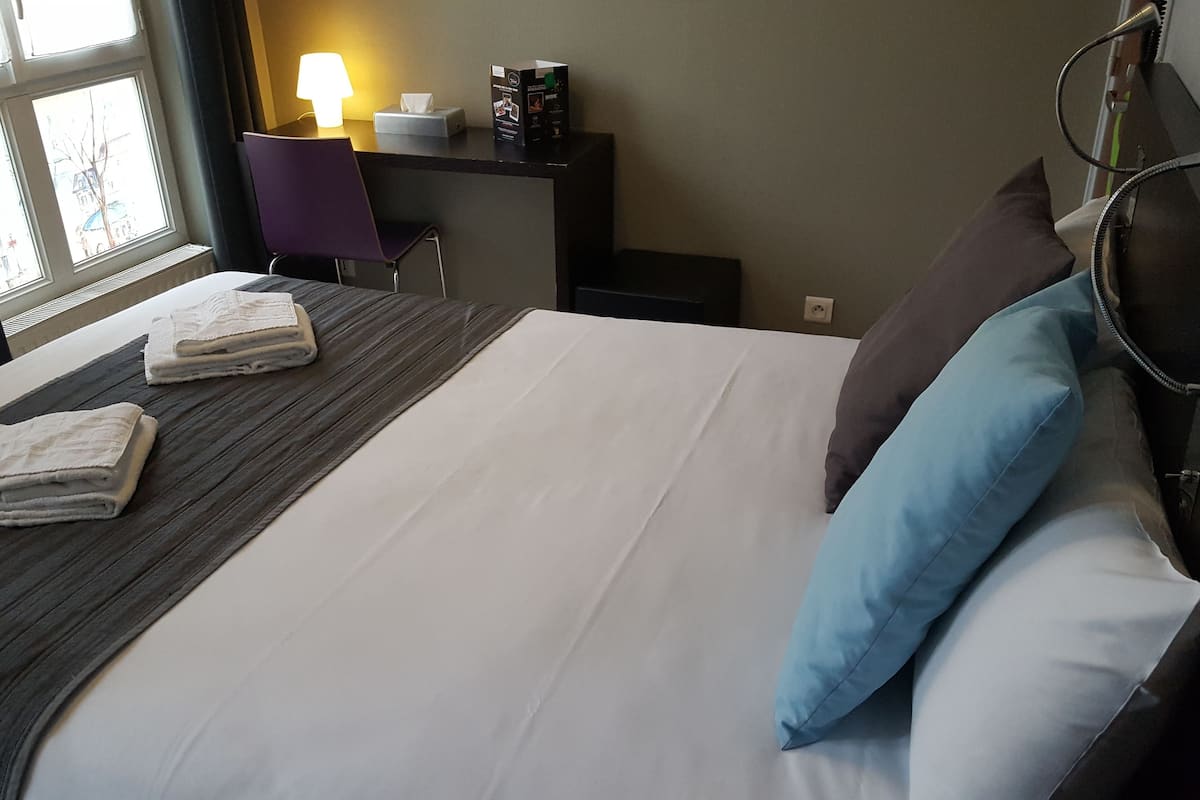 In-room safe, blackout drapes, WiFi (free), bed sheets