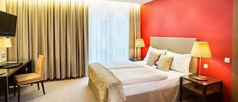 Superior Room | 1 bedroom, in-room safe, desk, soundproofing