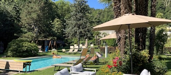 Villa Siesta, Park & Pool Living