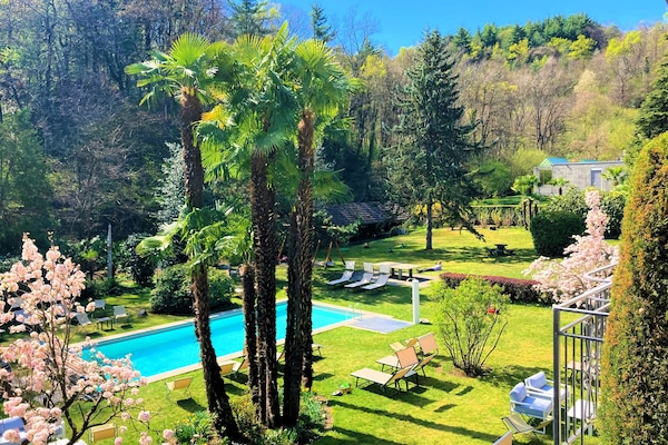 Family Penthouse, 4 Bedrooms, Terrace, Garden View | Pemandangan taman