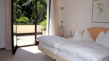 Family Penthouse, 4 Bedrooms, Terrace, Garden View | Premium bedding, in-room safe, desk, blackout curtains