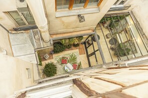 Terrace/patio - Young & Happy Latin Quarter by Hiphophostels (Paris)